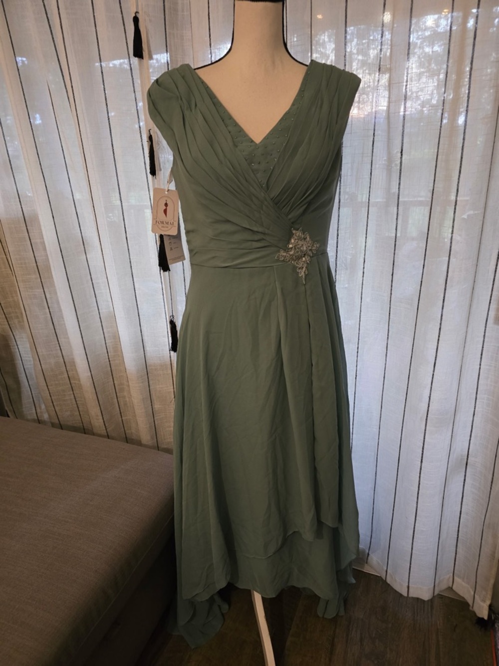 Formal Sage Green Maxi Dress with V-Neck and Embellished Waist